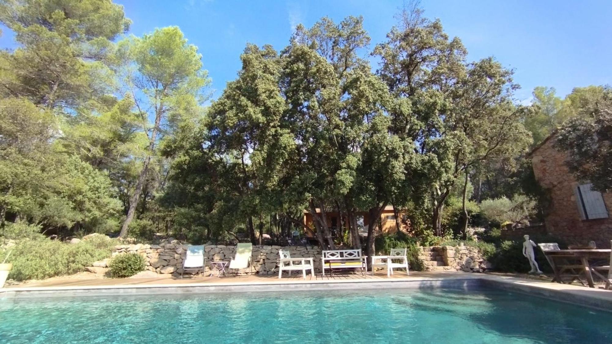 La Bergerie Des Colles Bed and Breakfast Entrecasteaux Exteriör bild